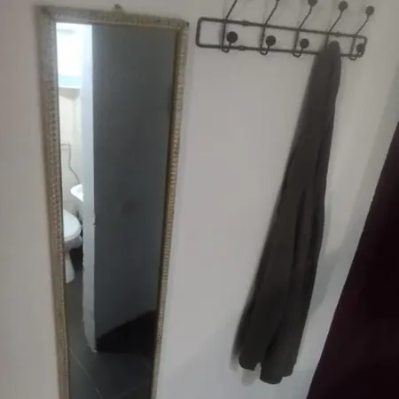 Simone Tiny Economy House * Timisoara