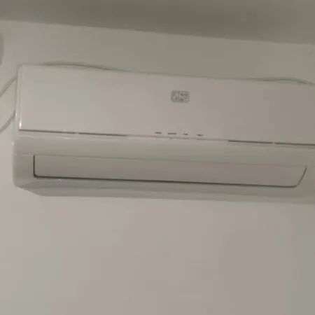 Apartment Simone Tiny Economy House Timisoara