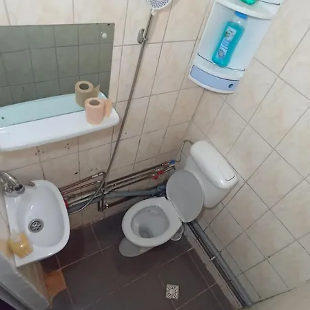 Apartment Simone Tiny Economy House Timisoara