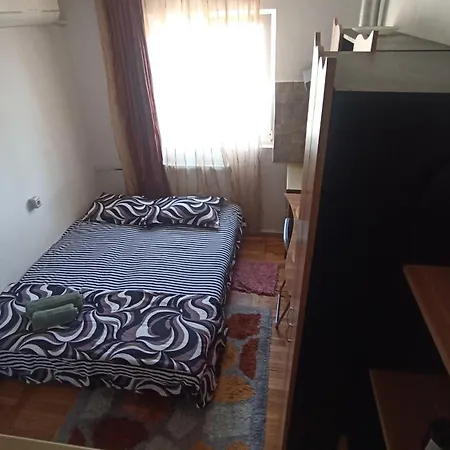 Simone Tiny Economy House