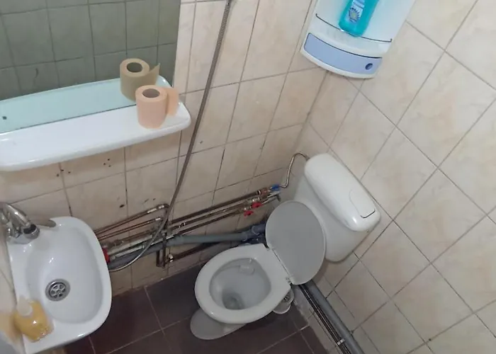 Апартаменти Simone Tiny Economy House Тімішоара